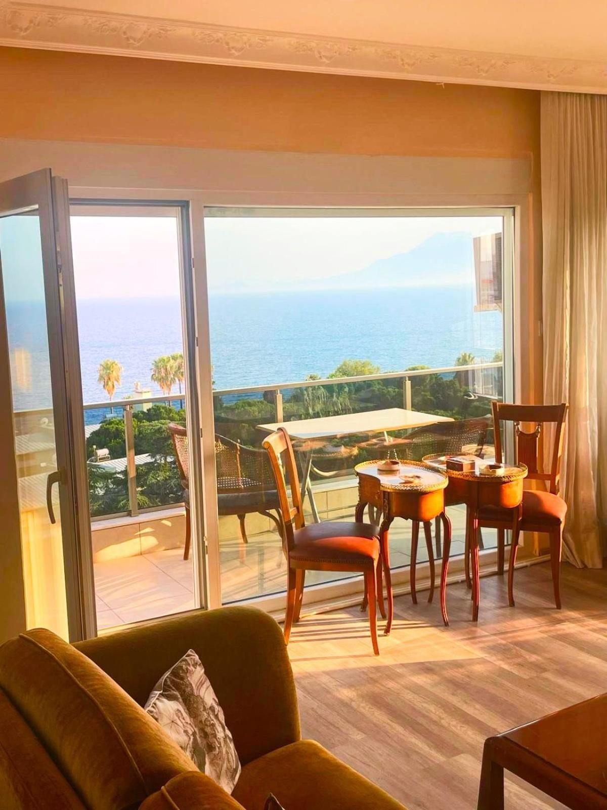 Room With Sea View, Right In The Center 安塔利亚 外观 照片